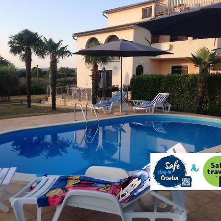 פורץ Apartments Marica מראה חיצוני תמונה