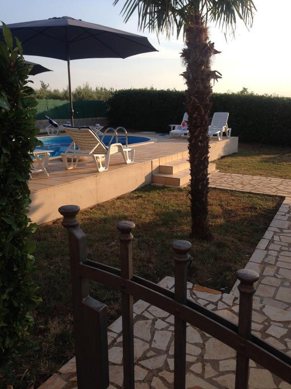 פורץ Apartments Marica מראה חיצוני תמונה